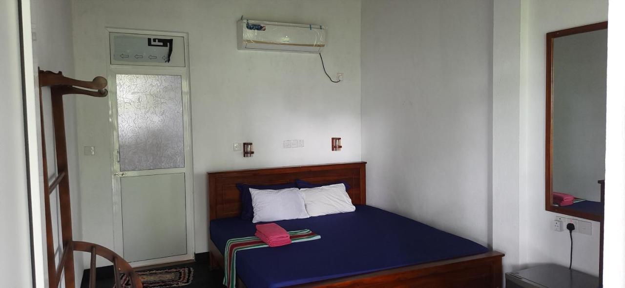 Tamarind Blue Hotel Tangalle Exterior foto