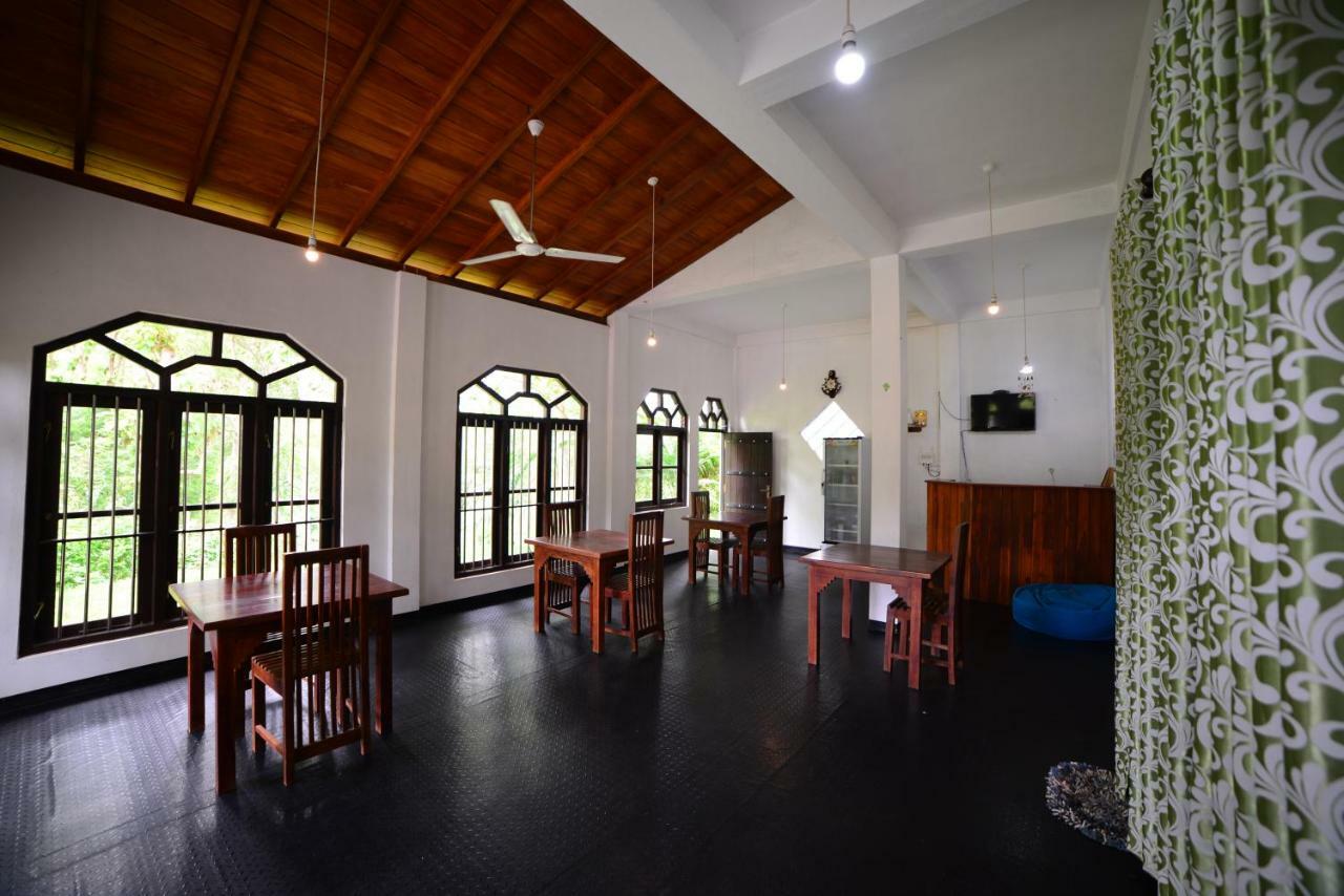 Tamarind Blue Hotel Tangalle Exterior foto